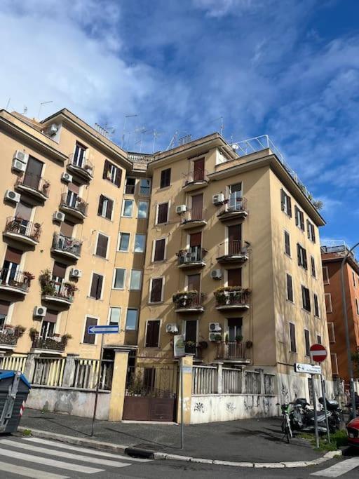 Casa Latina Leilighet Roma Eksteriør bilde